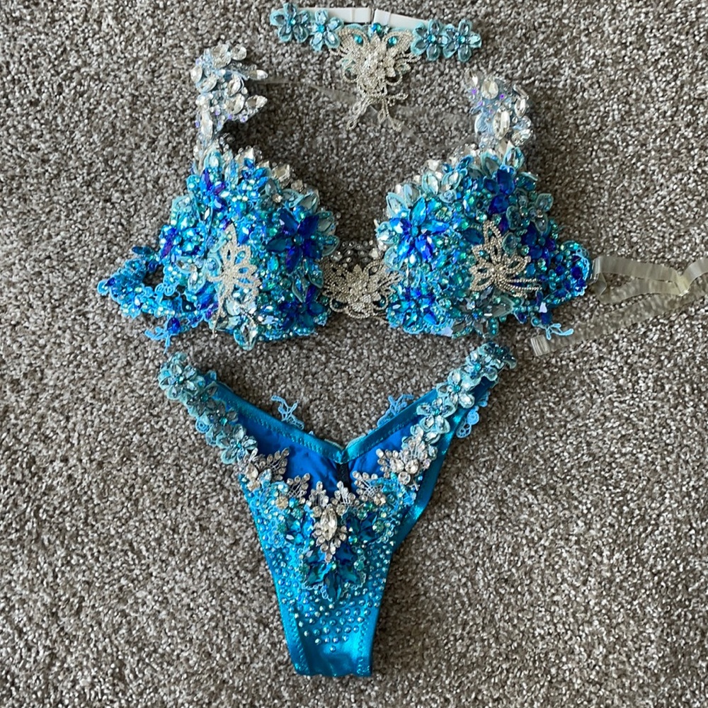 WBFF competition bikini